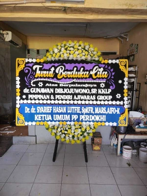 Papan Bunga di Tendean